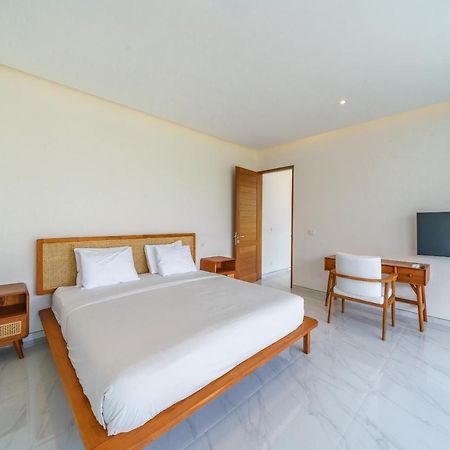 Villa Besso Padonan - Modern & Minimalist 2Br Villa In Canggu! Екстер'єр фото